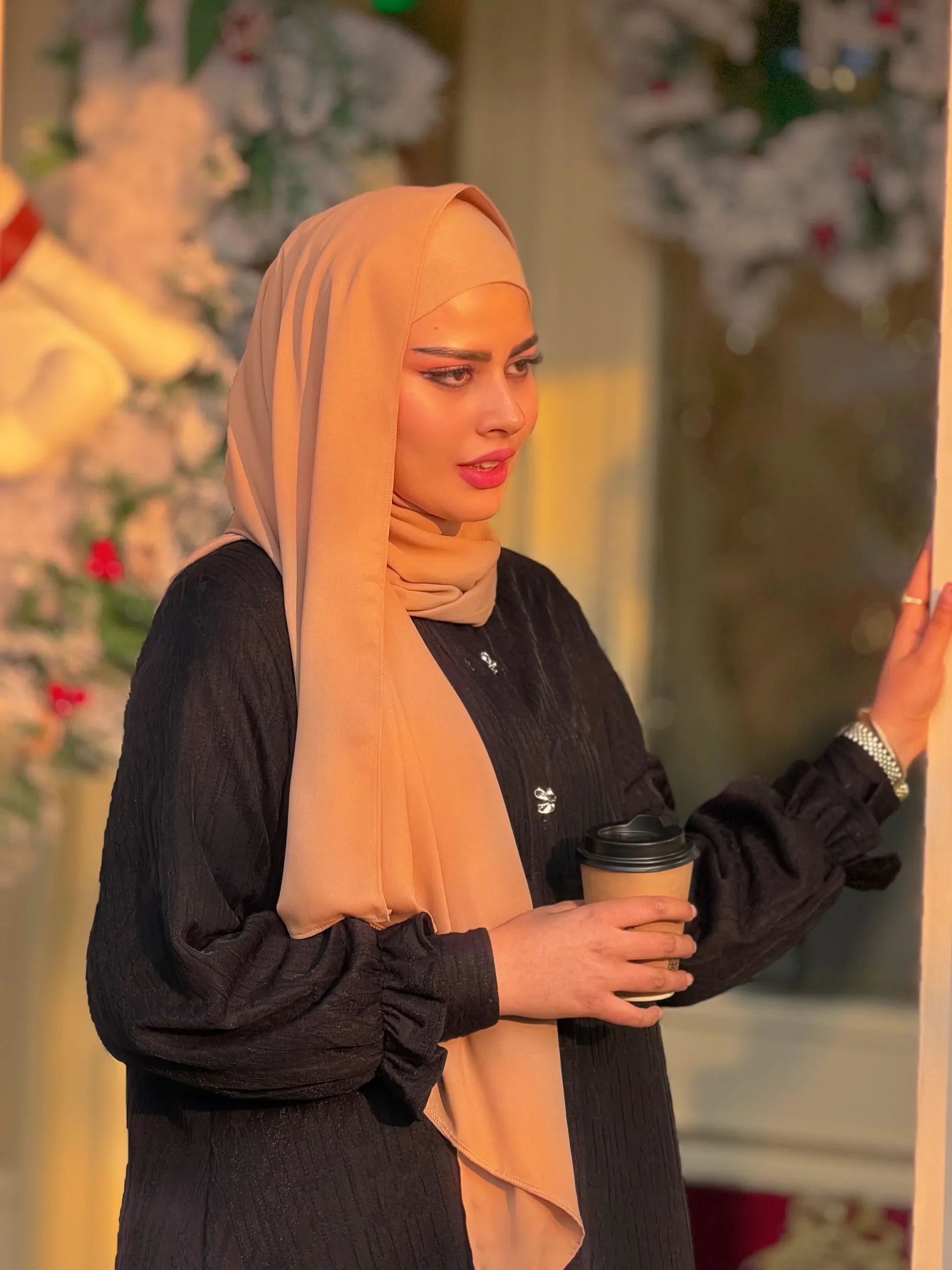 عبا لوکس خانوم - تصویر 4