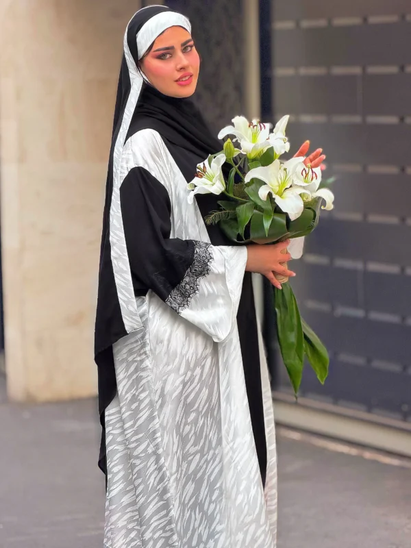 عبا رمضان فاخر مجلسی گلچهره (سفید مشکی)